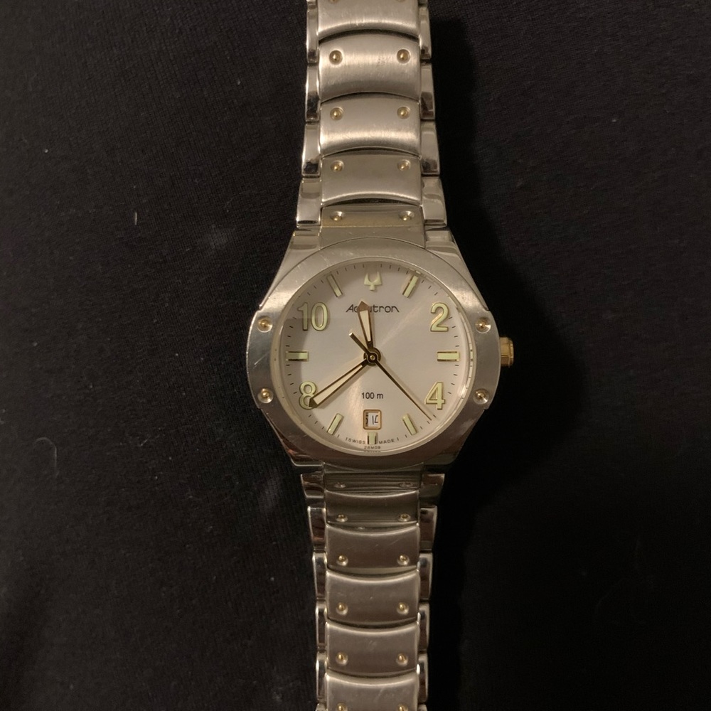 FOR SALEOR TRADE RARE Bulova Accutron Watch.